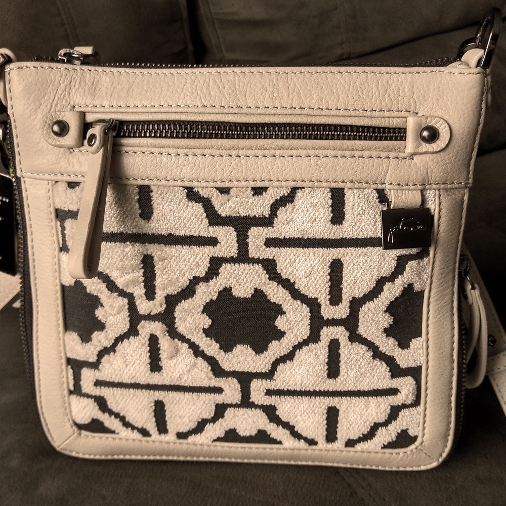 Petunia purse